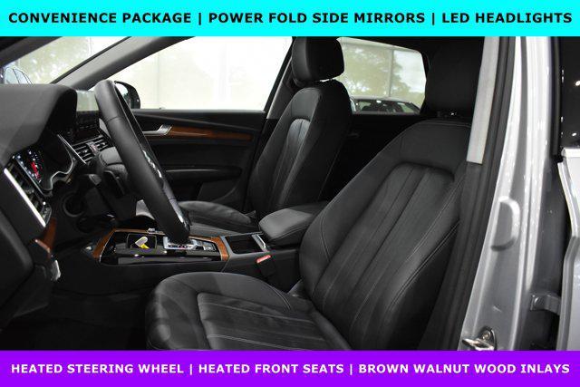 Photo of 2022 Florett Silver Metallic Audi Q5