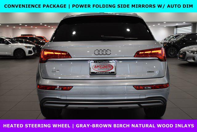 Photo of 2022 Florett Silver Metallic Audi Q5