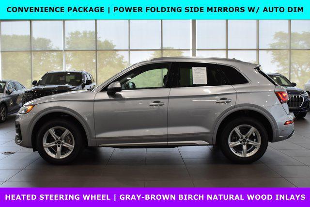Photo of 2022 Florett Silver Metallic Audi Q5