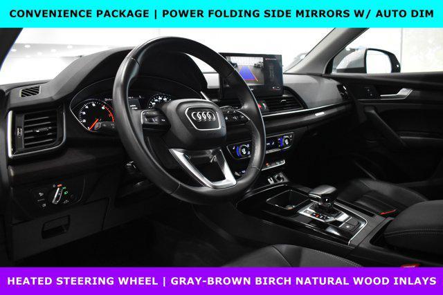 Photo of 2022 Florett Silver Metallic Audi Q5
