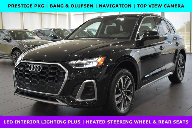 Photo of 2023 Mythos Black Metallic Audi Q5
