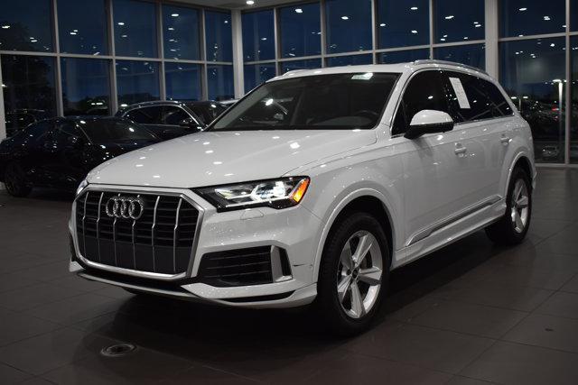 Photo of 2022 Glacier White Metallic Audi Q7