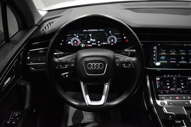 Photo of 2022 Glacier White Metallic Audi Q7