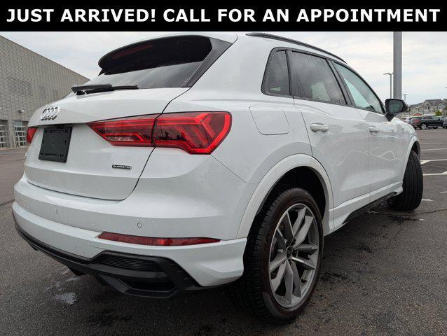Photo of 2024 Glacier White Metallic Audi Q3