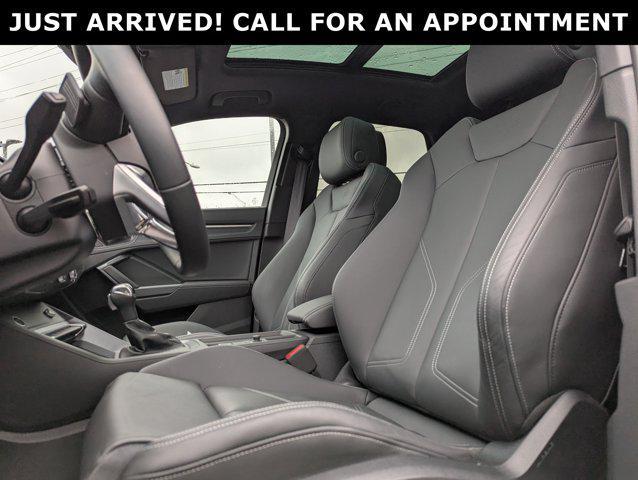 Photo of 2024 Glacier White Metallic Audi Q3