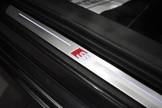 Photo of 2022 Daytona Gray Pearl Effect Audi A6