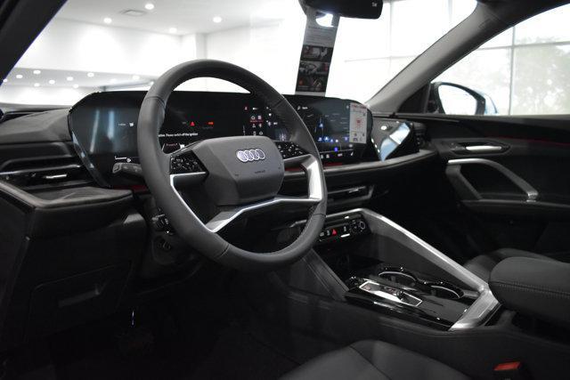 Photo of 2025 Mythos Black Metallic Audi Q5