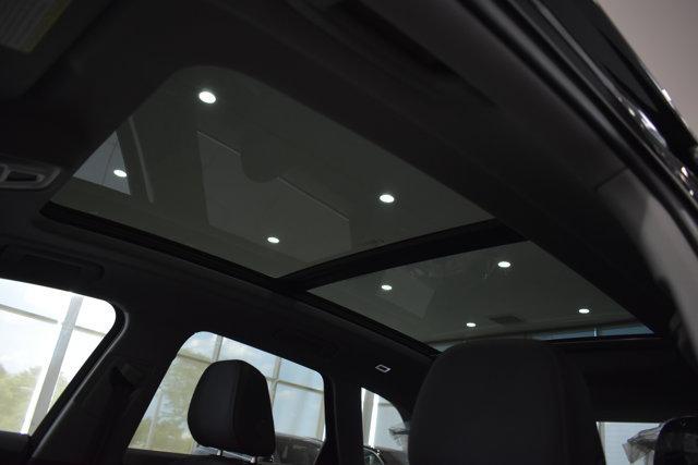 Photo of 2025 Mythos Black Metallic Audi Q5