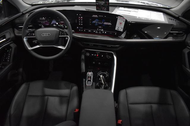 Photo of 2025 Mythos Black Metallic Audi Q5