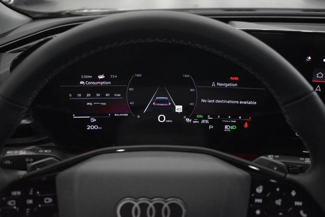 Photo of 2025 Mythos Black Metallic Audi Q5