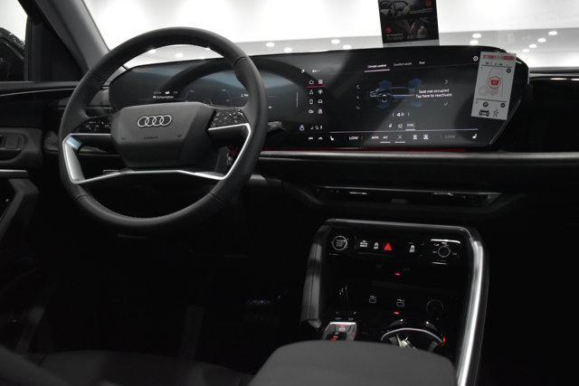 Photo of 2025 Mythos Black Metallic Audi Q5