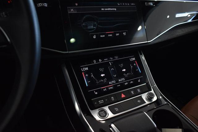 Photo of 2023 Carrara White Audi Q8