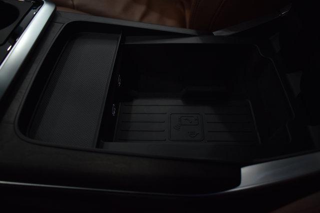 Photo of 2023 Carrara White Audi Q8