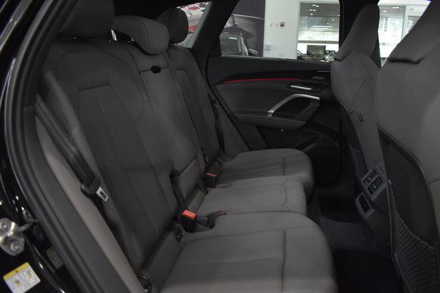 Photo of 2025 Mythos Black metallic Audi Q5