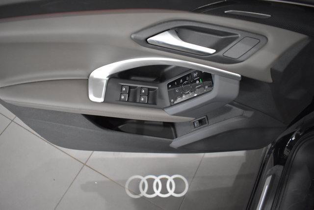 Photo of 2025 Mythos Black metallic Audi Q5