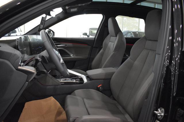 Photo of 2025 Mythos Black metallic Audi Q5