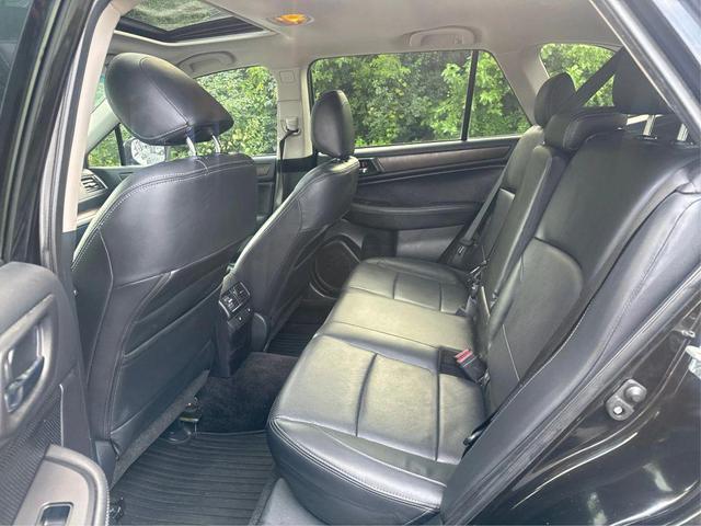 Photo of 2015 Crystal Black Silica Subaru Outback