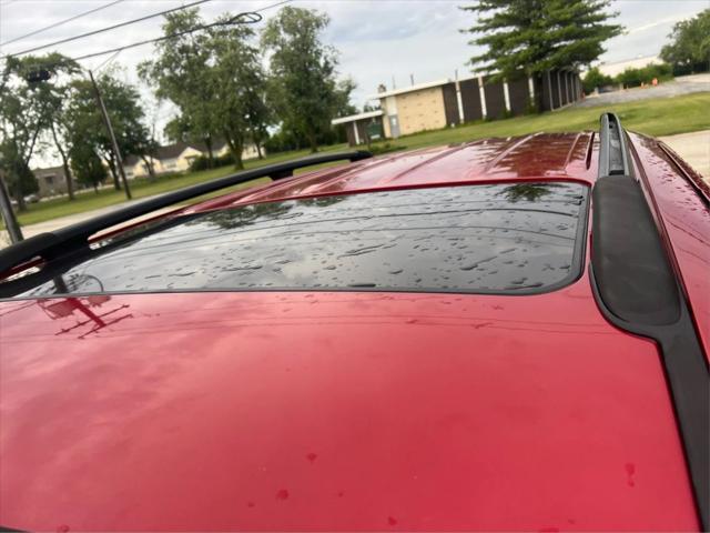 Photo of 2004 Red Jeep Grand Cherokee