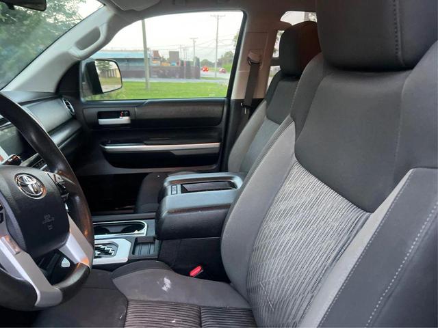 Photo of 2014 Black Toyota Tundra