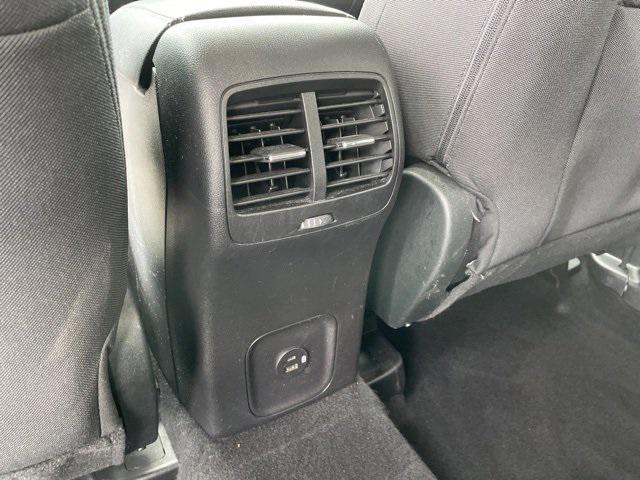 Photo of 2022 Iconic Silver Metallic Ford Escape