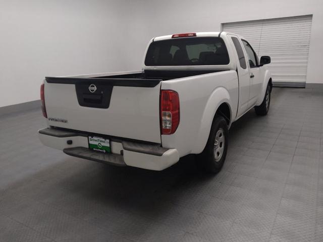 Photo of 2019 Glacier White Nissan Frontier