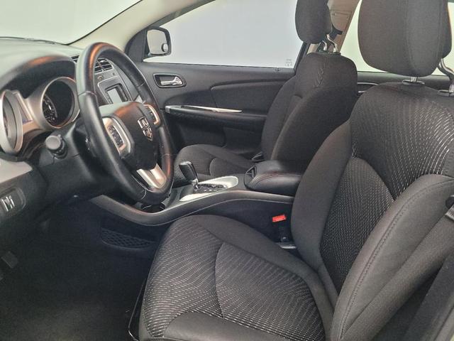 Photo of 2017 Verde Oliva (Olive Green) Dodge Journey