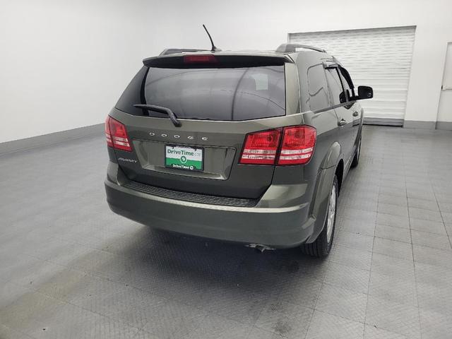 Photo of 2017 Verde Oliva (Olive Green) Dodge Journey