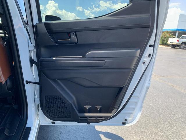 Photo of 2024 Ice Cap Toyota Tacoma