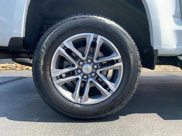 Photo of 2022 Summit White Chevrolet Colorado