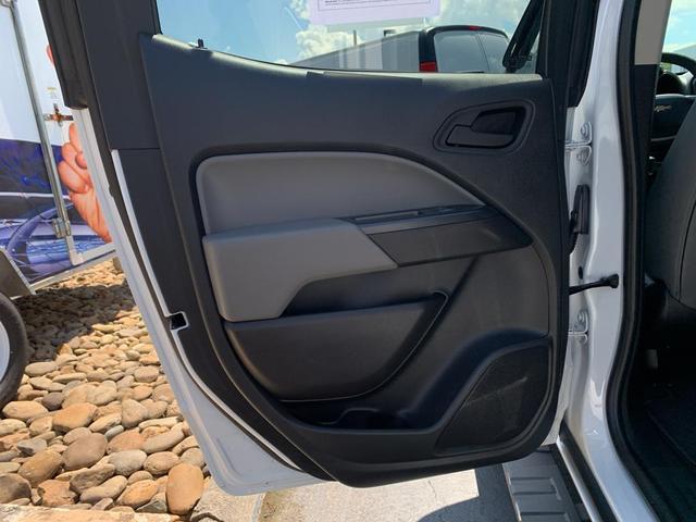 Photo of 2022 Summit White Chevrolet Colorado