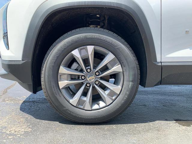 Photo of 2026 Summit White Chevrolet Equinox