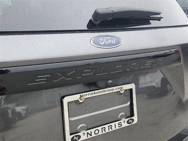 Photo of 2020 Magnetic Metallic Ford Explorer