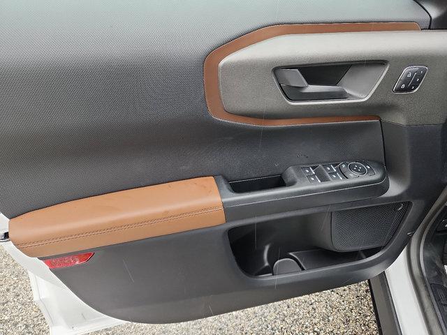 Photo of 2025 Oxford White Ford Bronco Sport