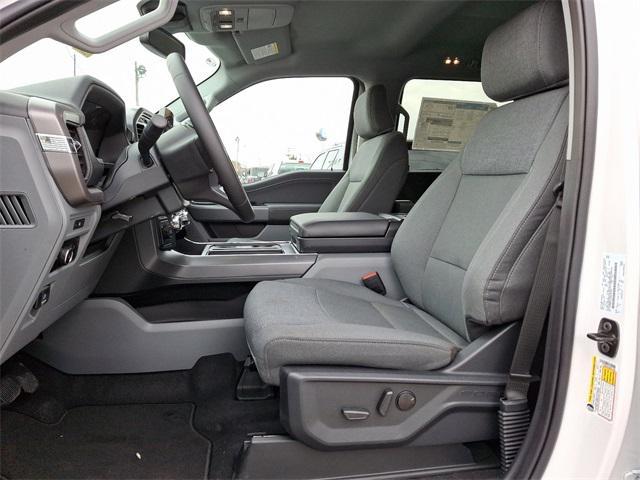 Photo of 2025 Oxford White Ford F-150