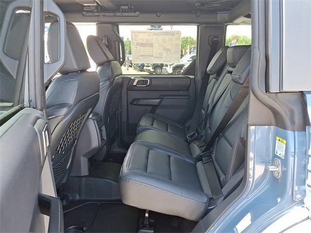 Photo of 2025 Azure Gray Metallic Ford Bronco