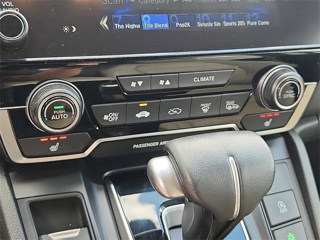 Photo of 2022 Platinum White Pearl Honda CR-V