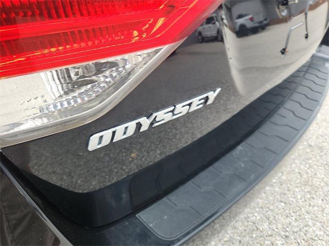 Photo of 2016 Crystal Black Pearl Honda Odyssey