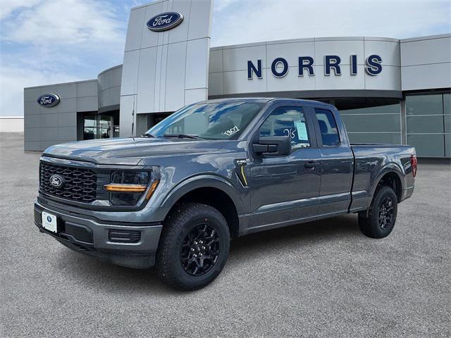 Photo of 2025 Carbonized Gray Metallic Ford F-150