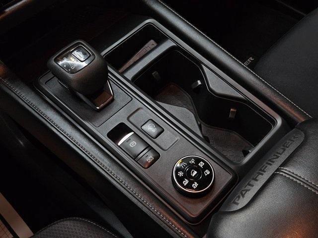 Photo of 2023 Black Nissan Pathfinder