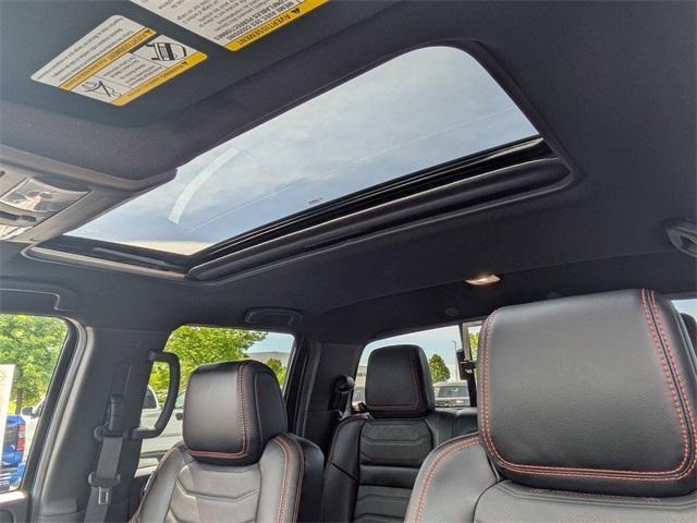Photo of 2025 Glacier White Nissan Frontier