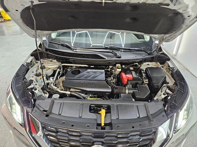 Photo of 2022 Brilliant Silver Metallic Nissan Rogue
