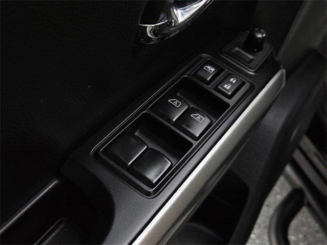 Photo of 2024 Super Black Nissan Titan