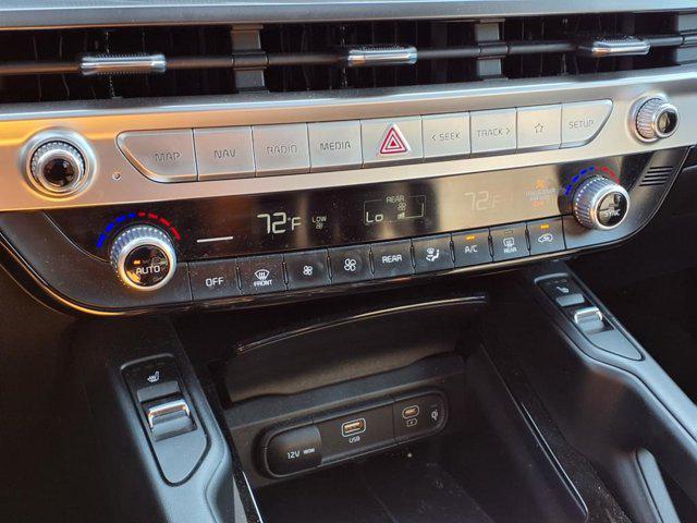 Photo of 2023 Ebony Black Kia Telluride