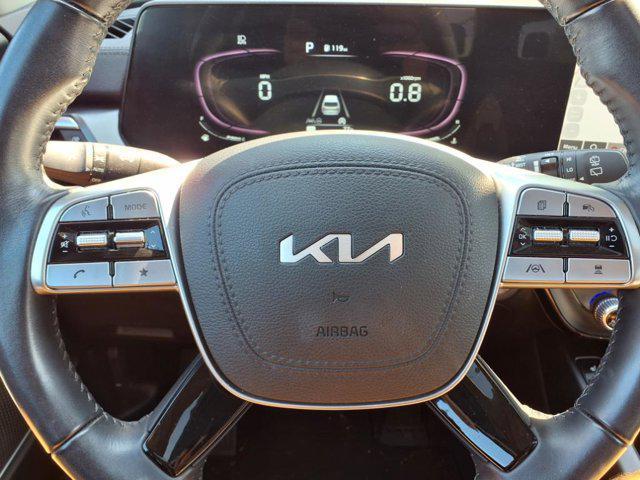 Photo of 2023 Ebony Black Kia Telluride
