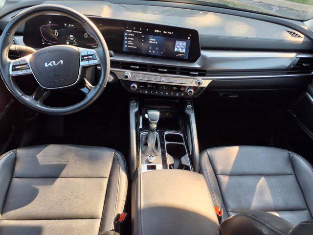 Photo of 2023 Ebony Black Kia Telluride