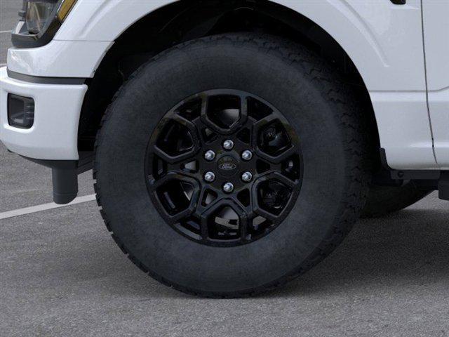 Photo of 2025 Oxford White Ford F-150