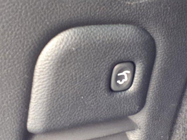 Photo of 2024 DB Black Clearcoat Dodge Durango