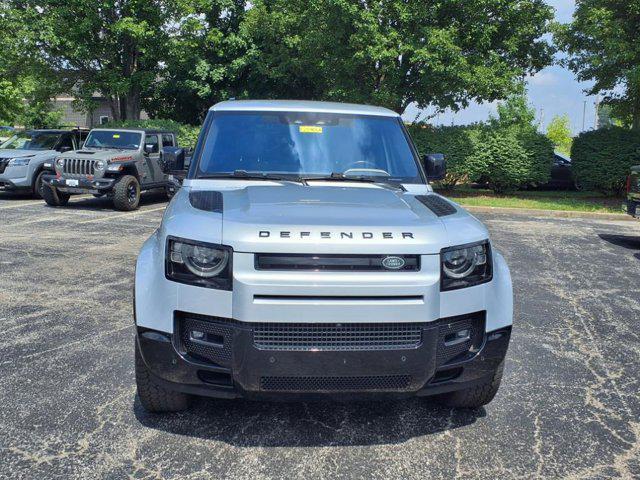 Photo of 2022 Hakuba Silver Metallic Land Rover Defender