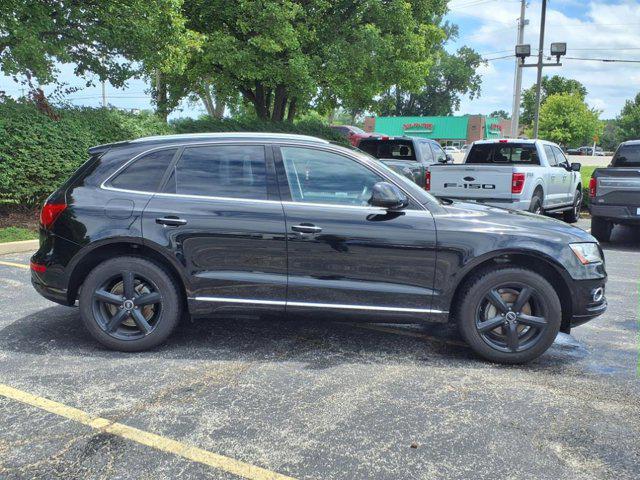 Photo of 2017 Black Metallic Audi Q5