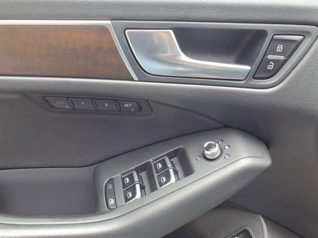 Photo of 2017 Black Metallic Audi Q5